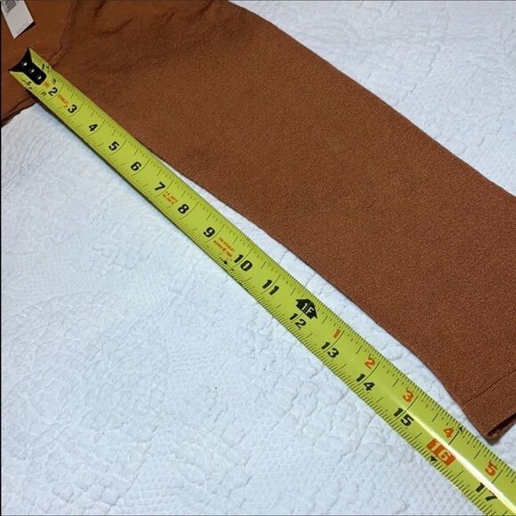 Authentic Donna Karan New York silk/stretch top. NWT. Small - Picture 6 of 8